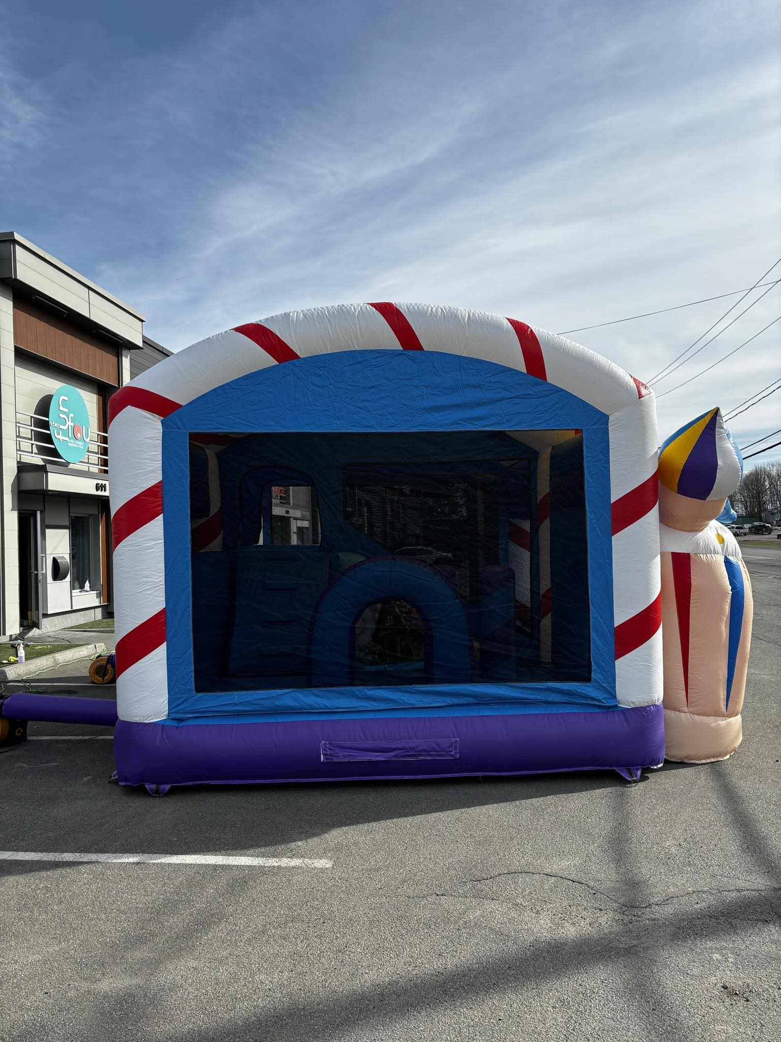 Candy House – Image 2